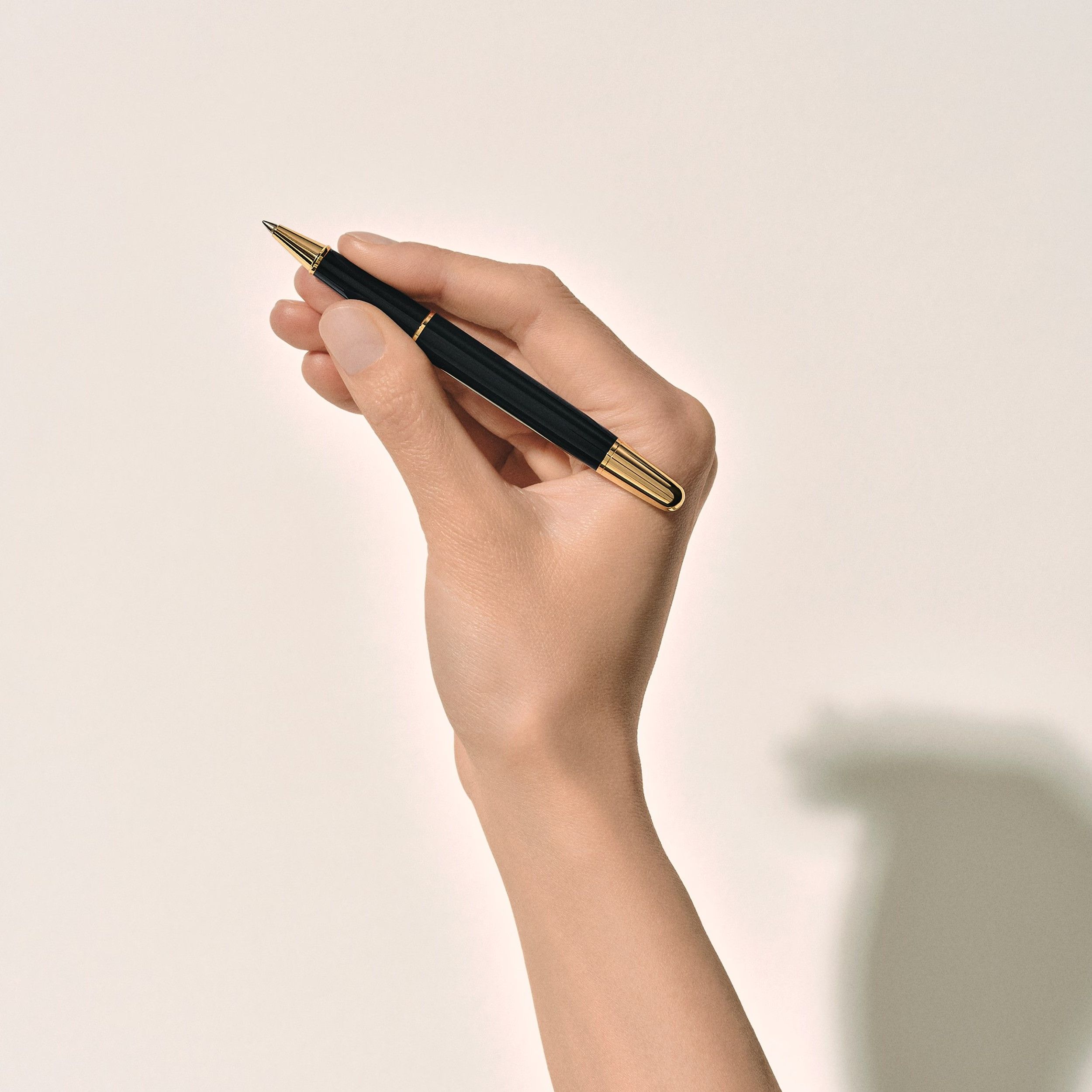 �� ���� ������ Montblanc Meisterst?ck The Origin Collection Rollerball Pen MB131343